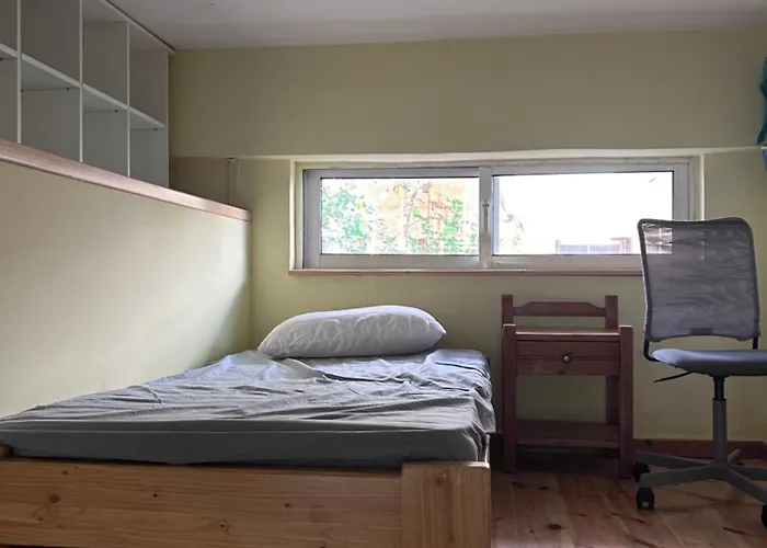 Paul In The Center Of * Kalamata