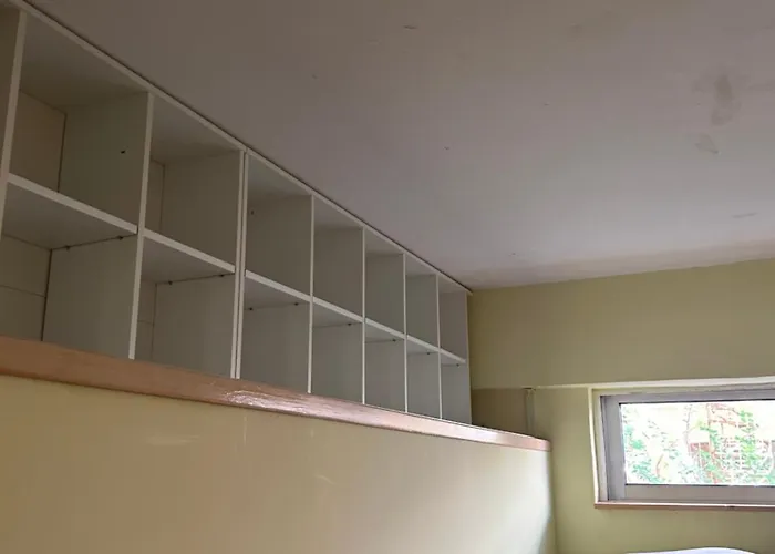 Paul In The Center Of