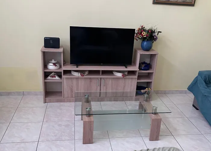 Paul In The Center Of شقة كالاماتا